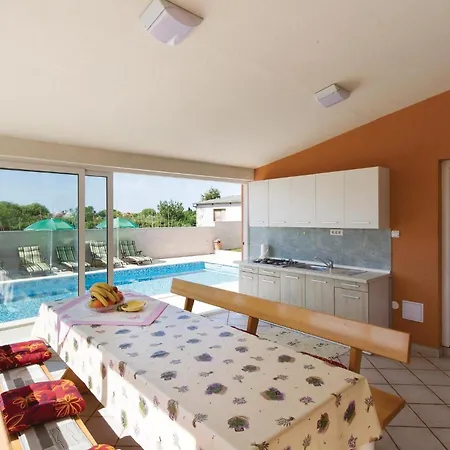 Gorgeous In With Jacuzzi * Vodnjan